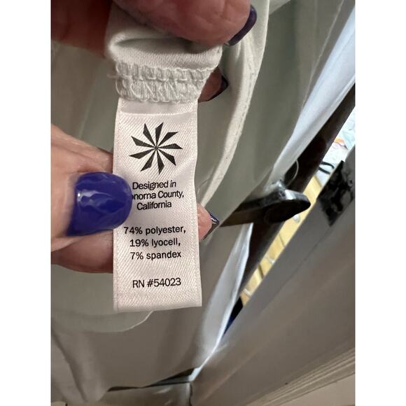 Athleta Mint Green Jacquard Flex light Training Top Sz S Cut Out Back - Picture 4 of 6